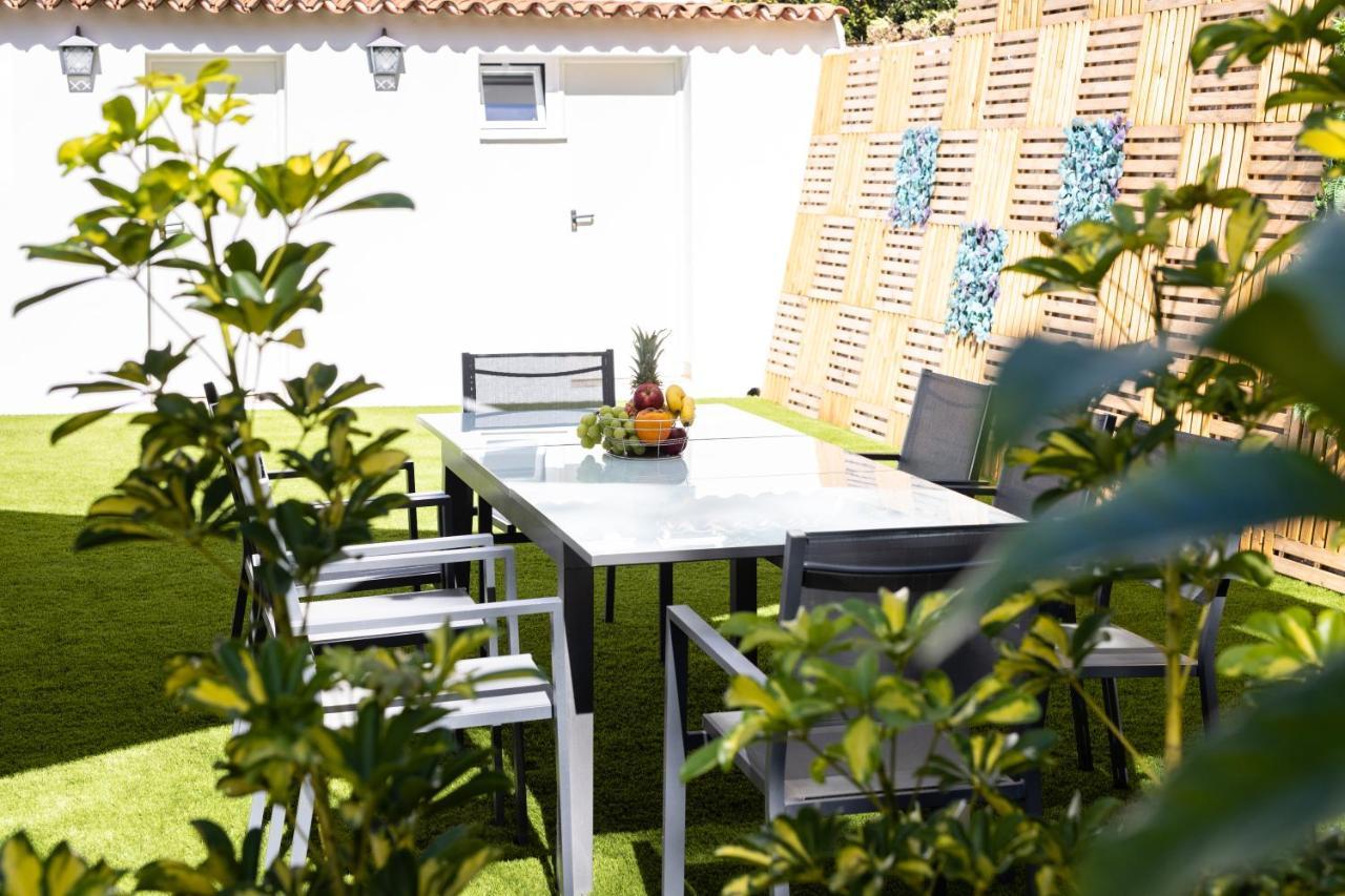 Home2Book Design Asian Sabina, Heated Pool & View サウサル エクステリア 写真